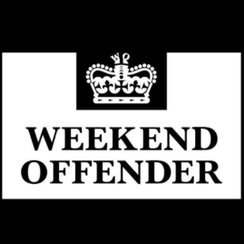 Weekend Offender Kod Kupon & Promosi